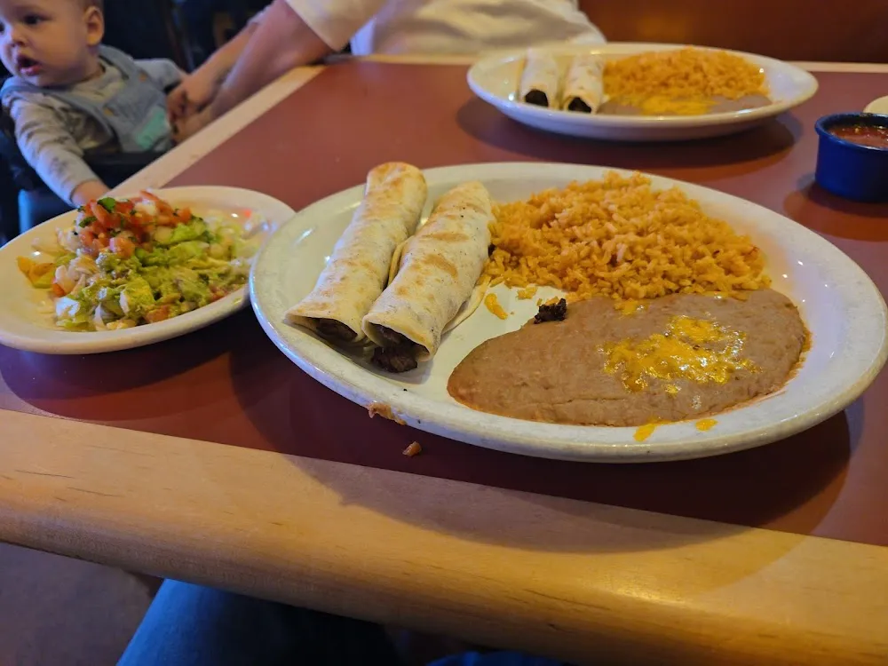 Cheese Enchilada & Chick Flauta